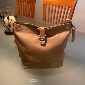 Like New! Lucky Brand bucket bag